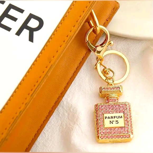 Full Diamond-Set Perfume Bottle Keychain - Picture 4 of 4